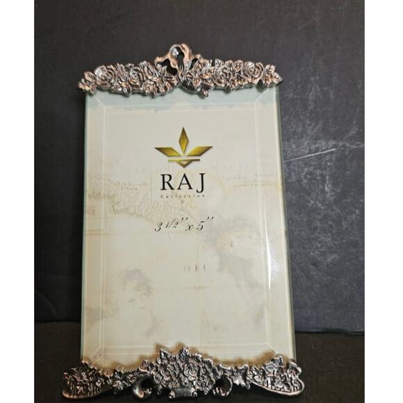 RAJ Pewter Picture Frame 3.5x7,  Screw holder for glass. Ornate top bottom, Read - Picture 1 of 7